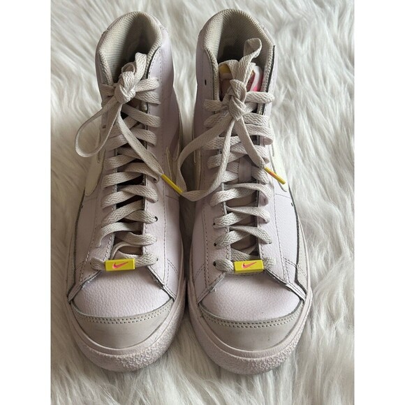 Nike Blazer Size 7.5 Mid 77 'Digital Pink' CZ0376-500 Preowned - Picture 3 of 14